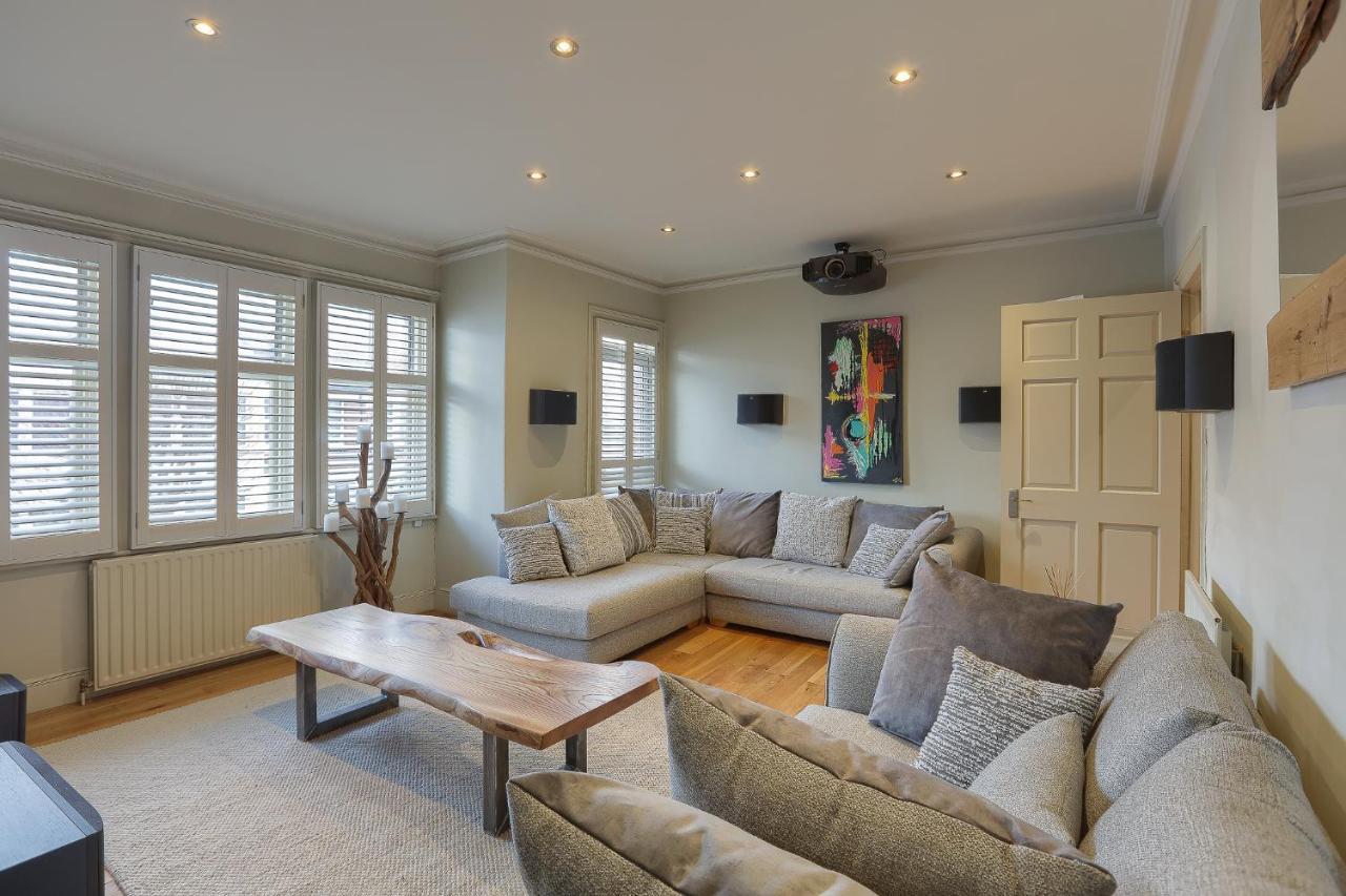 Modern Bedroom In London !! 外观 照片