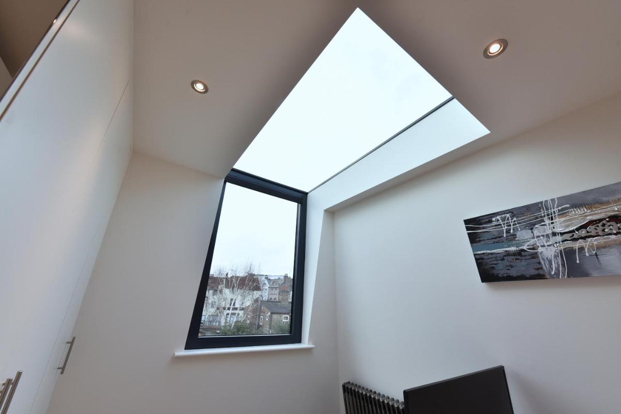 Modern Bedroom In London !! 外观 照片